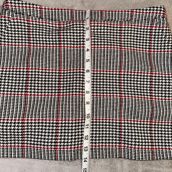 Plaid Skirt Mini Size Large Skort Black White Red Pockets Taylor Forever 21 - Picture 7 of 9